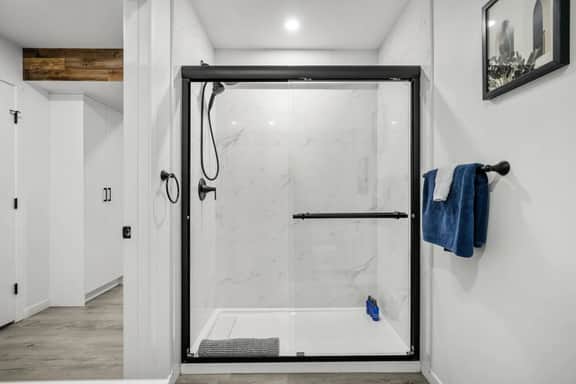 Fresh Escape | Dog-Friendly | Close to Parks/Seton - Image 5