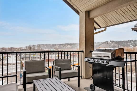 Grizzly Shores | Hot Tub | Pool | Games | Lakeside - Image 4