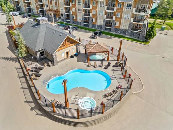 Grizzly Springs | Outdoor Pool/Hot Tub | Fireplace - Image 2