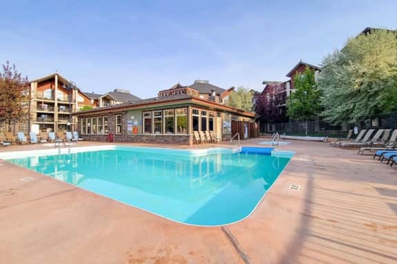 La Bohème | Pool Views | Hot Tub | Lake Access - Image 2