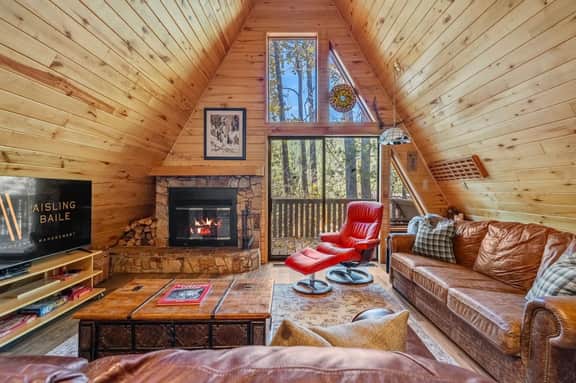 Little Bear Lodge | Slope-Side | A-Frame | Hot Tub - Image 2
