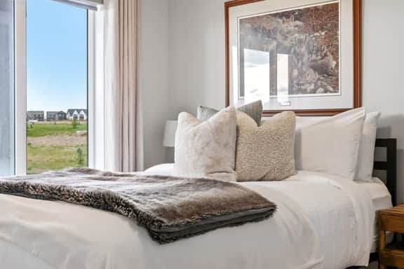 Mallard Cove | Pond Views | Pets Ok | Playground - Image 3