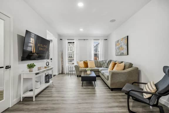 Modern Oasis | Dogs Ok | Spacious | Close to Seton - Image 3