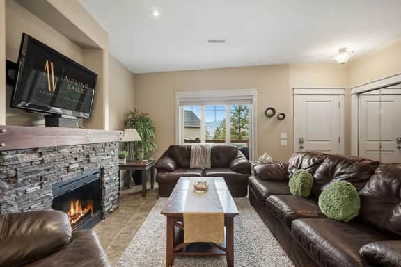 Mountainside Retreat | Pickleball | AC | Pets Ok - Image 2