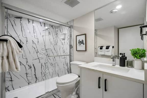 Redstone | Close to Airport & Parks | Pet Friendly - Image 3