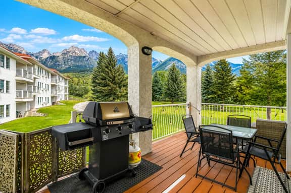 Riverside Retreat | Hot Springs | Golf | Ground FL - Image 3