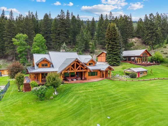Royal Antler Ranch | 1300 Acres | Pool | Theatre - Image 2