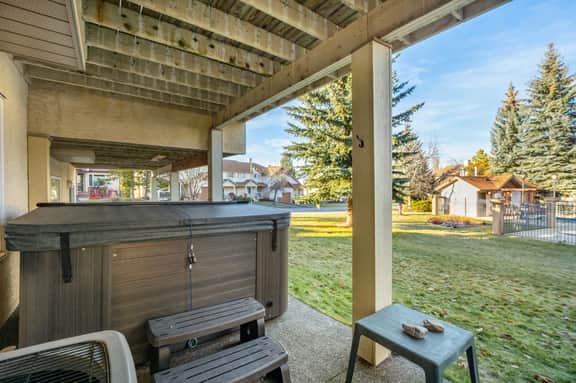 Rustic Ridge | Hot Tub | Home Theatre | Fireplace - Image 2