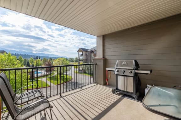 Scenic Lakefront Getaway | Hot Tub | Pool | Gym - Image 3