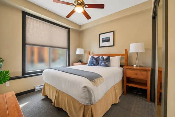 Snowy Lodge | Ski-In/Out | Hot Pools | Pets Ok - Image 3