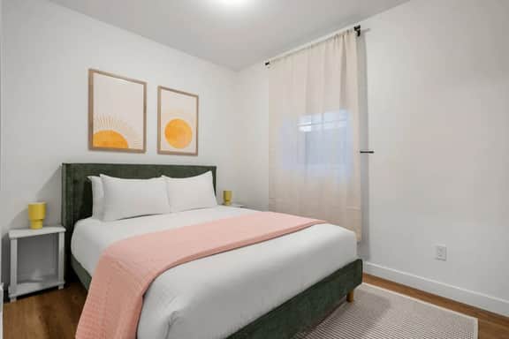 Summit Stay | Ground Floor | Central | AC | Pets - Image 4