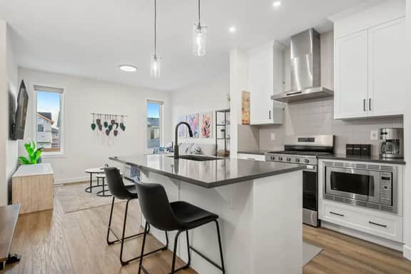 The Aerie | 2 Full Suites | 2400 sqft | Ambleton - Image 3