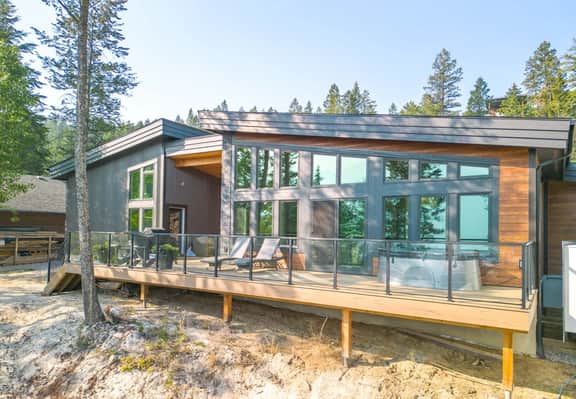 The Brae Cabin | Luxury | Lake Views | Large Deck - Image 4