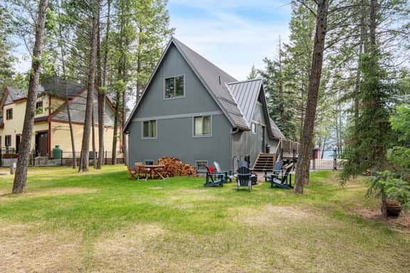 The Legacy Cabin | Hot Tub | Huge Fenced Yard - Image 5