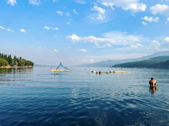 Tide's Edge | Outdoor Pool & Hot Tub | Lake Views - Image 5