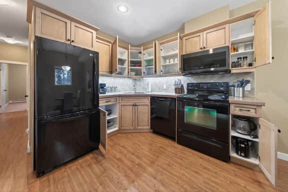 Timberline Hollow | Fireplace | Backyard | Pets Ok - Image 3