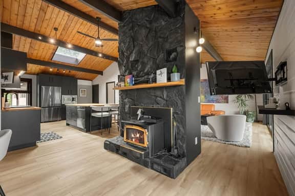 Wonders Edge | 25 Acres | Lake Views | Fire Pit - Image 4
